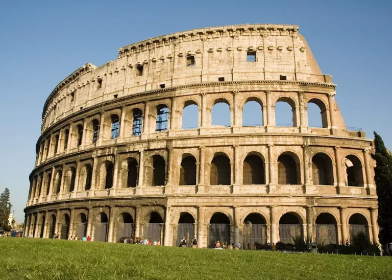 Colosseum Rome 768x548