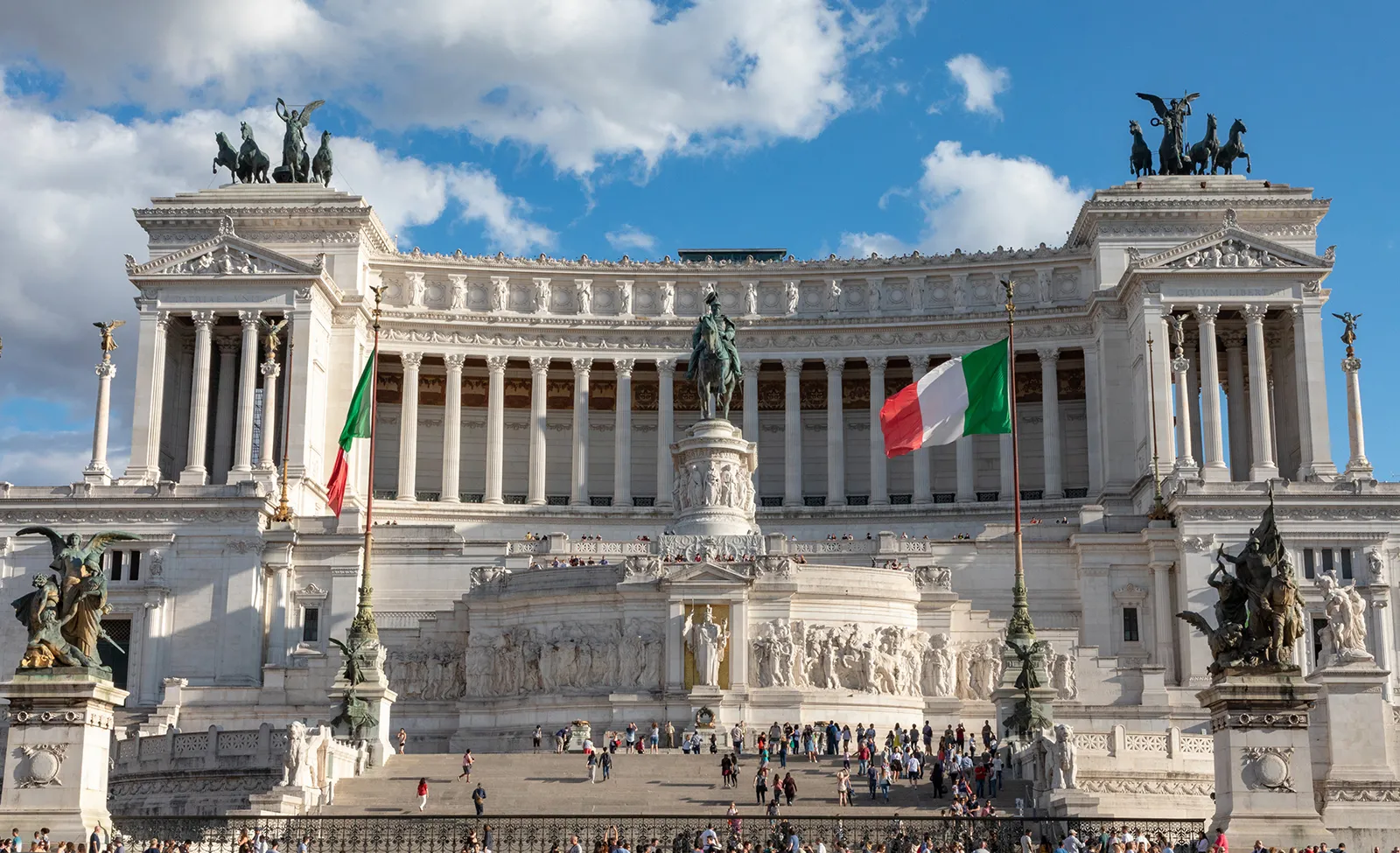 Read more about the article Monument to Vittorio Emanuele II