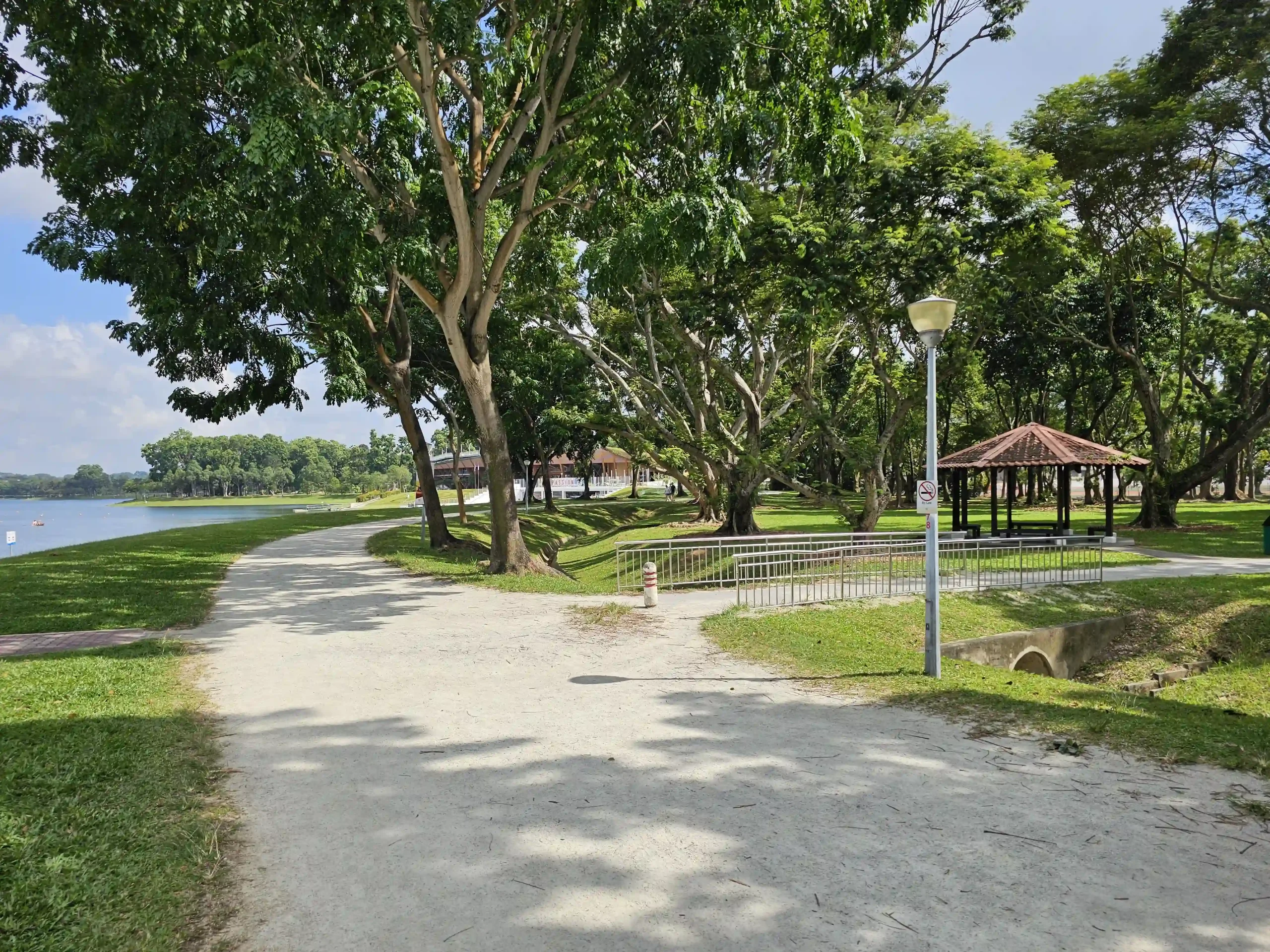 Read more about the article Bedok Reservoir Park
