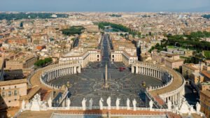 Destinations st peter's square