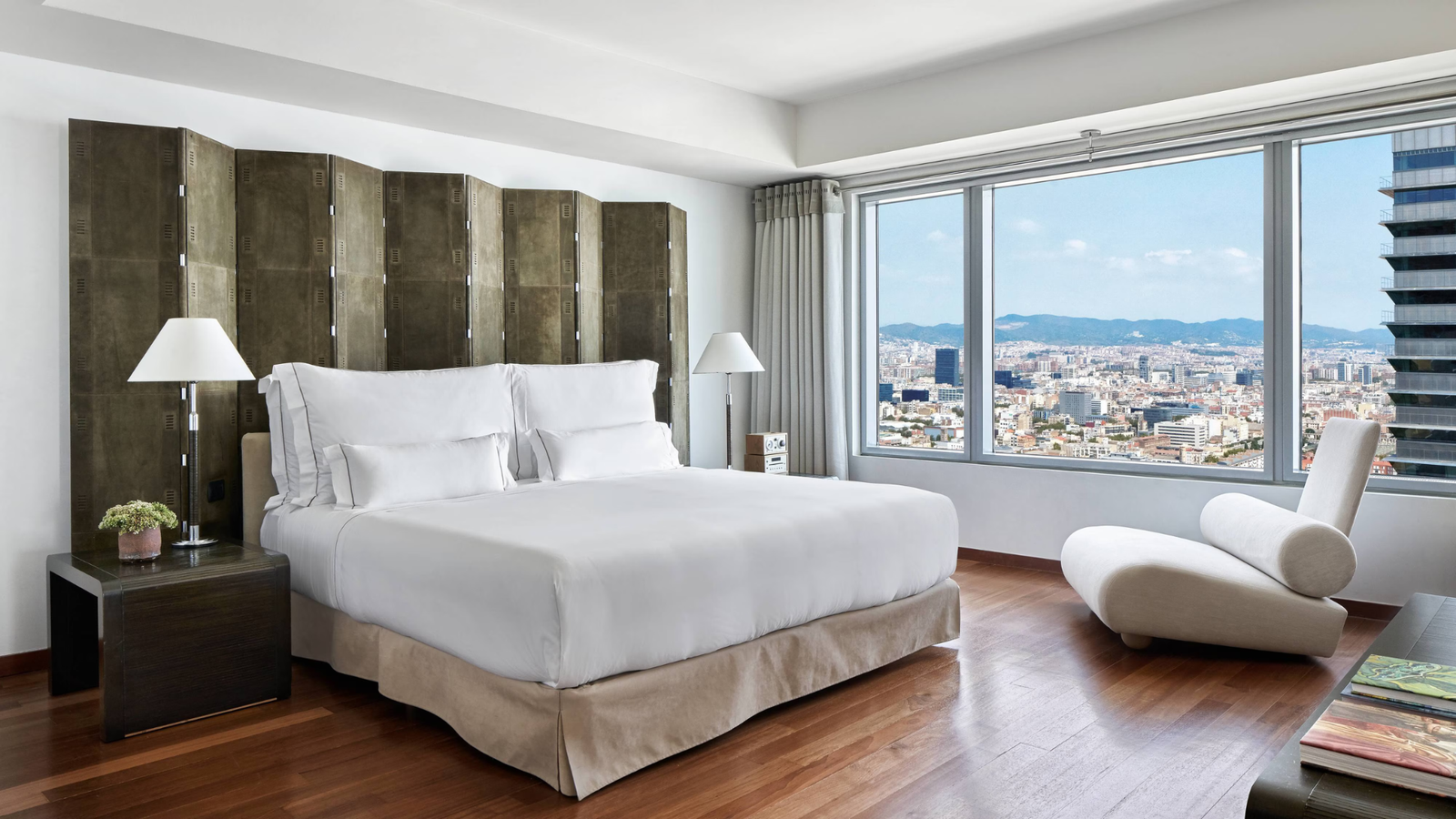 Read more about the article Hotels Spain