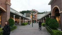 Gotemba Premium Outlets Svg+xml,%3Csvg%20xmlns%3D%22http%3A%2F%2Fwww.w3