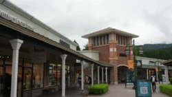 Gotemba Premium Outlets Svg+xml,%3Csvg%20xmlns%3D%22http%3A%2F%2Fwww.w3