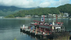 Lake Kawaguchiko Svg+xml,%3Csvg%20xmlns%3D%22http%3A%2F%2Fwww.w3