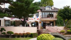 Lake Kawaguchiko Music and Forest Museum Svg+xml,%3Csvg%20xmlns%3D%22http%3A%2F%2Fwww.w3