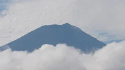 Lake Kawaguchiko Svg+xml,%3Csvg%20xmlns%3D%22http%3A%2F%2Fwww.w3