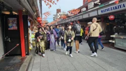 Sensoji Temple Svg+xml,%3Csvg%20xmlns%3D%22http%3A%2F%2Fwww.w3