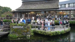 Oshino Hakkai Svg+xml,%3Csvg%20xmlns%3D%22http%3A%2F%2Fwww.w3