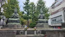 Sensoji Temple Svg+xml,%3Csvg%20xmlns%3D%22http%3A%2F%2Fwww.w3