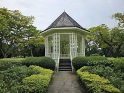 Singapore Botanic Gardens Svg+xml,%3Csvg%20xmlns%3D%22http%3A%2F%2Fwww.w3