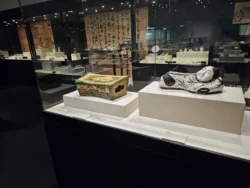 Kaleidoscope in Clay Svg+xml,%3Csvg%20xmlns%3D%22http%3A%2F%2Fwww.w3