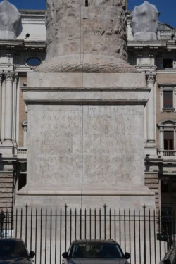 Column of Marcus Aurelius la colonna di marco aurelio dslr (22)